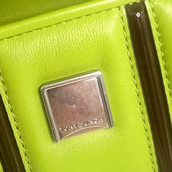 Authentic Tory Burch Kira Bombe stripe flap - Picture 7 of 9